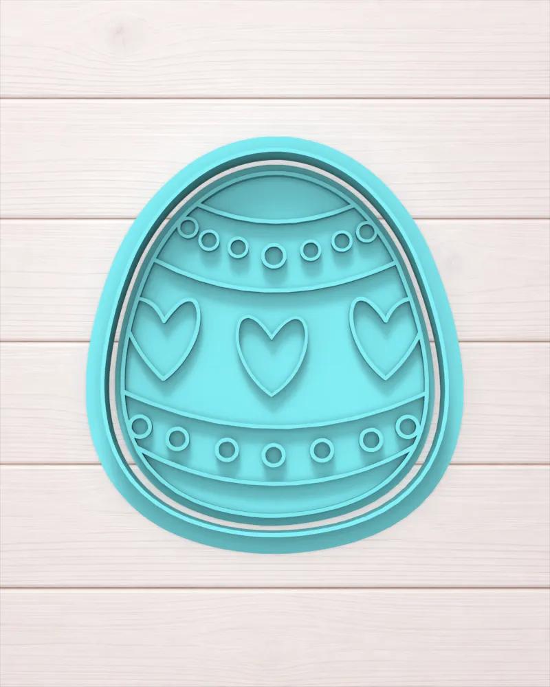Huevo de pascuas con corazones